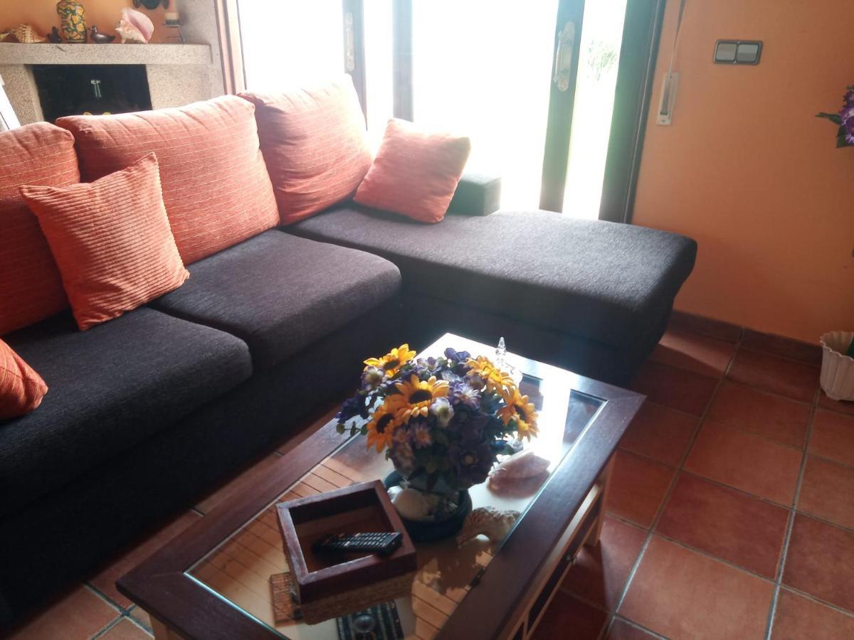 Casa Con Jardin En Primera Linea De Playa 格罗韦 外观 照片